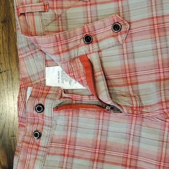 Womens Columbia beige & peach sorts size 14 - Picture 2 of 5